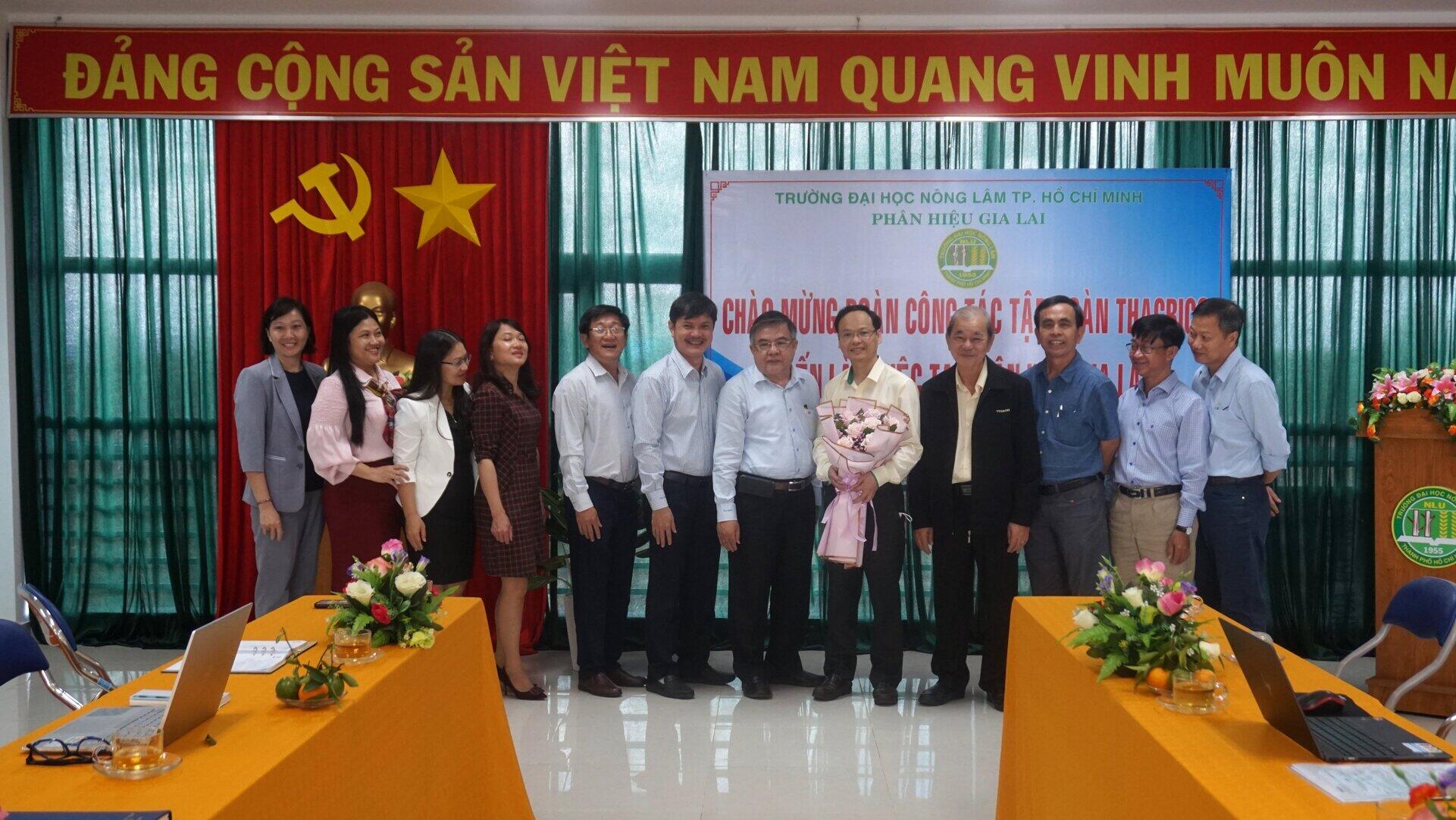 THACO AGRI and Nong Lam University discuss about training cooperation