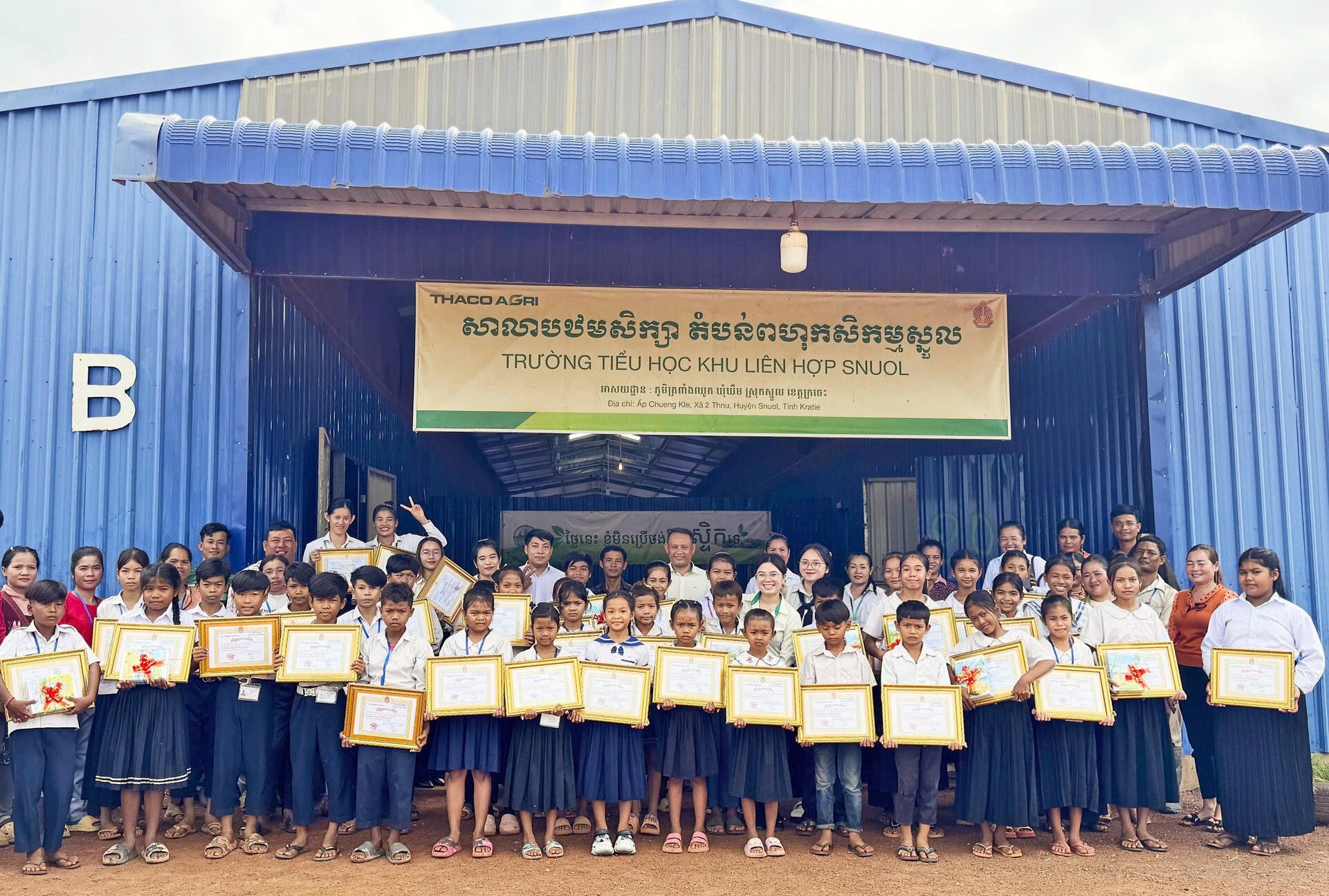 Khu liên hợp Snuol tổ chức khen thưởng học sinh và giáo viên năm học 2023 – 2024