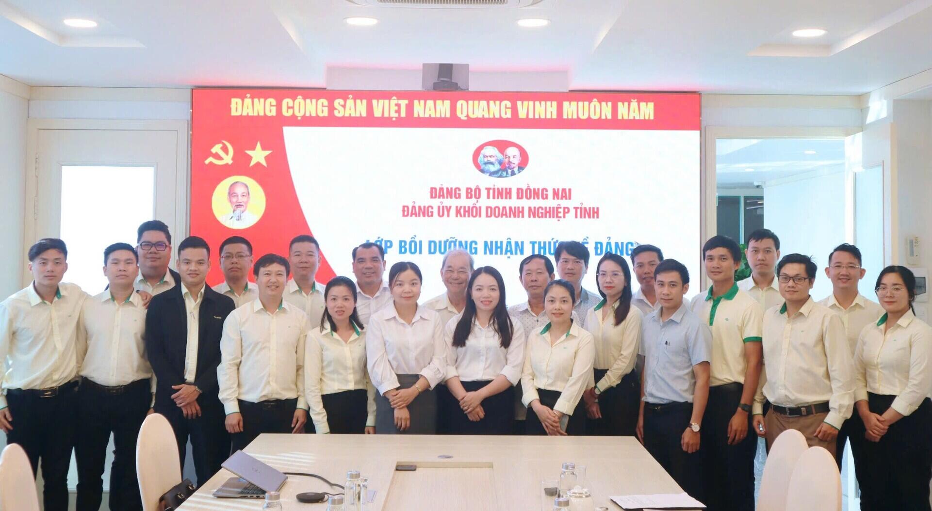 THACO AGRI holds Party awareness training course