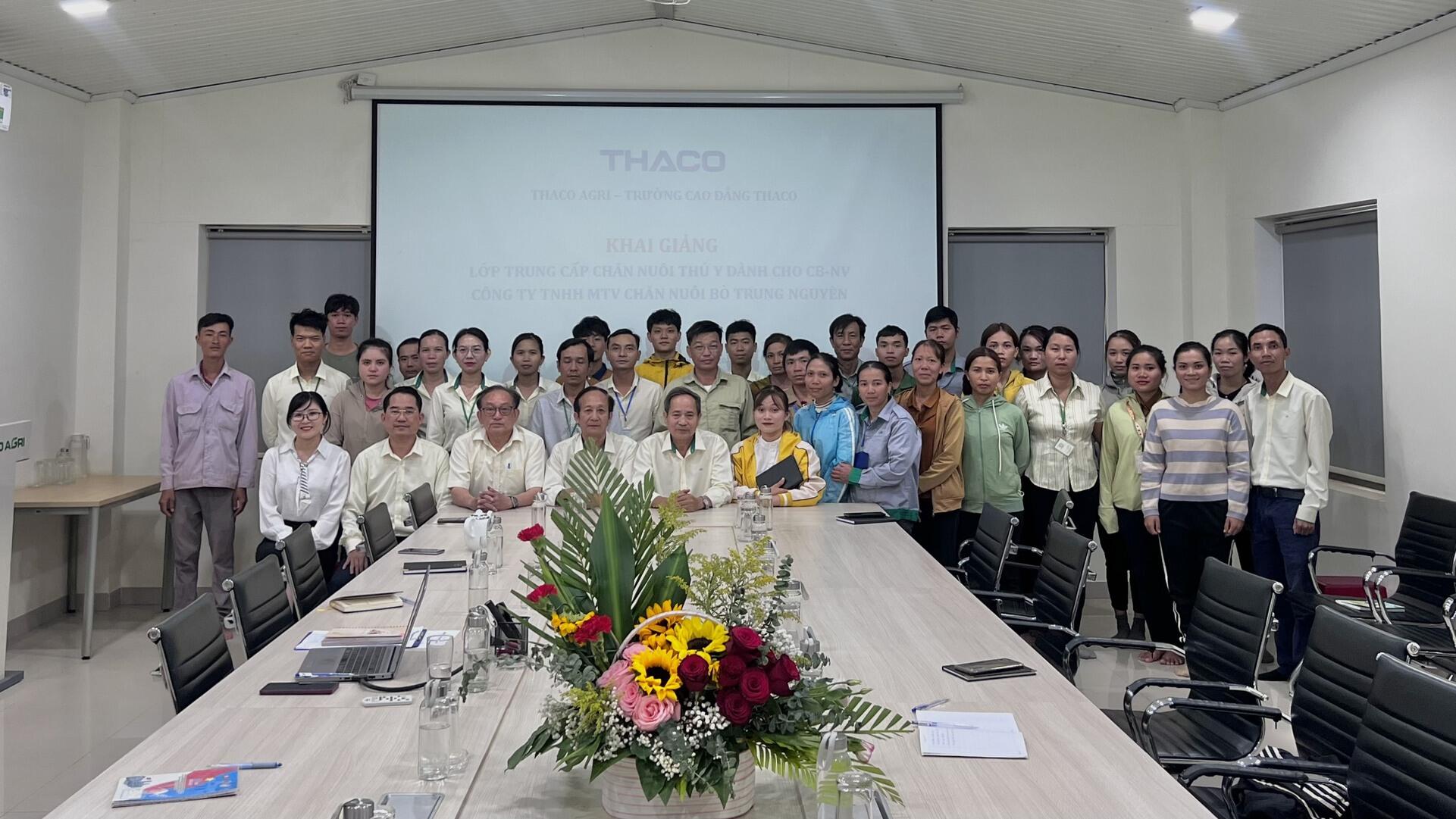 THACO AGRI promotes human resource training to serve development strategies